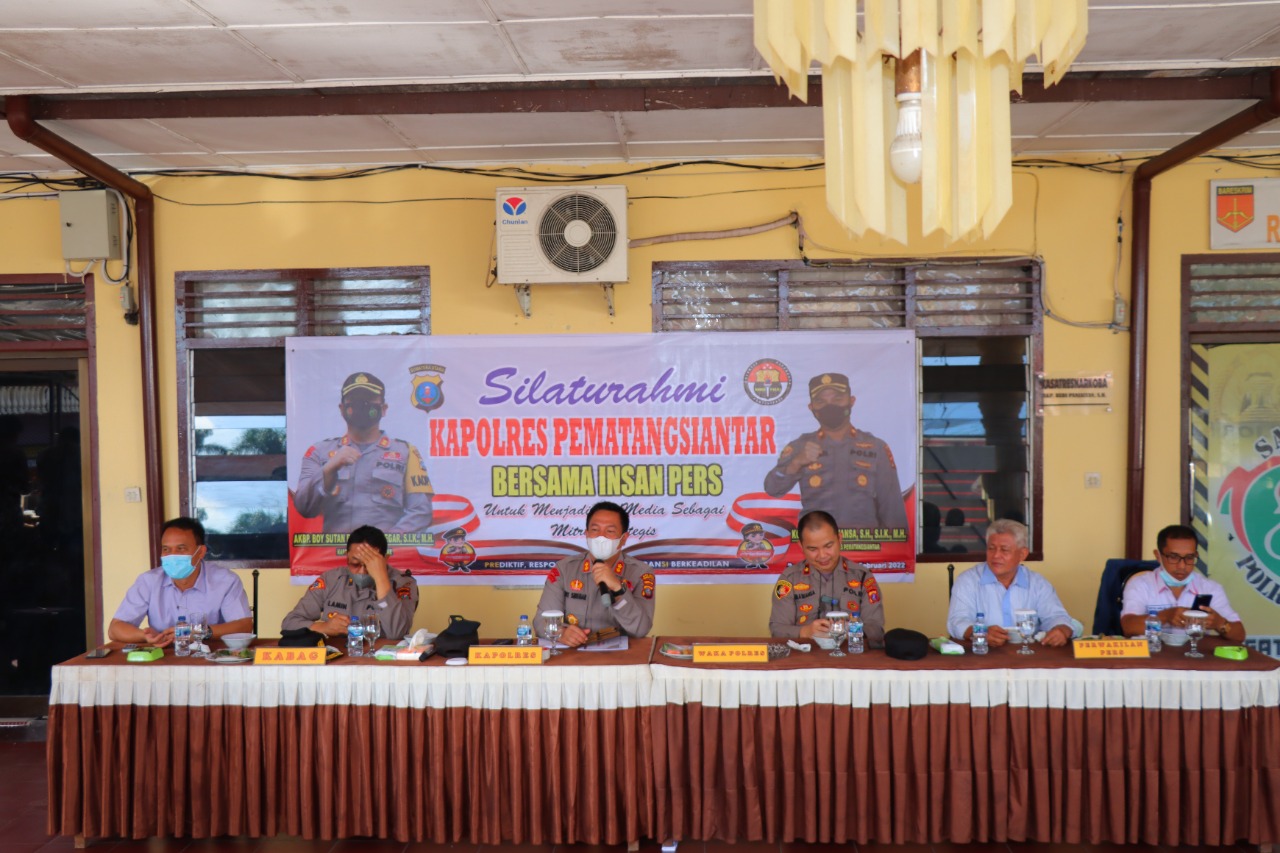 Polres PematangSiantar Mengadakan Pertemuan Dan Coffe Morning Terhadap Rekan Media