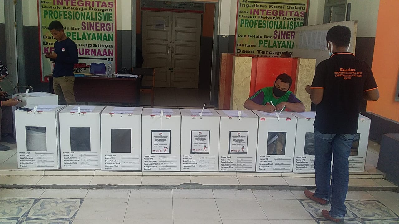 Tahapan Pleno PPK Pilkada Kab. Halsel Lancar & Sukses