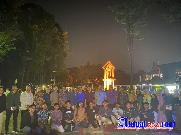 Berita Foto Diskusi Publik