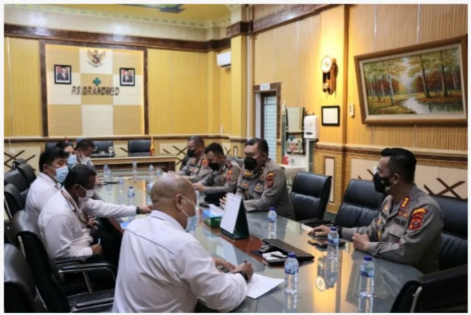 Kapolresta Deli Serdang kombes.pol irsan sinuhaji, S.ik Cek Kesiapan Ruangan isolasi Terpadu