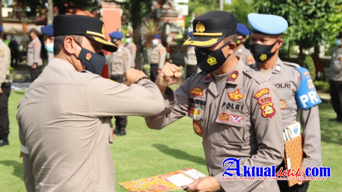 Ungkap Pelaku Pembunuhan WNA Slovakia, Kapolresta Denpasar Berikan Reward Polsek Denpasar Selatan