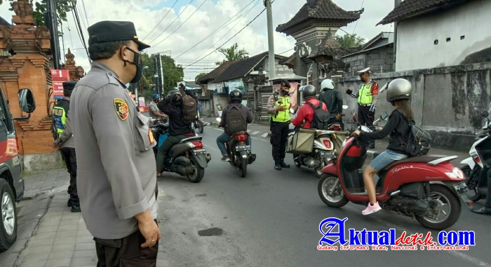 Tidak Di Lengkapi Surat-surat Sebanyak 588 Unit Kendaraan Di Putar Balik