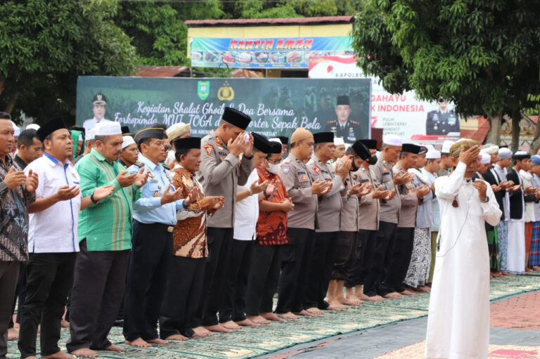 Polres Madina Bersama Forkopimda Gelar Sholat Ghoib, Doa Bersama Untuk Korban Tragedi Kanjuruhan