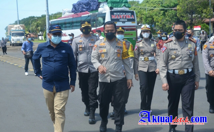 Karo Ops Polda Bali Mengecek Kesiapan Pos Sekat Di Wilayah Karangasem