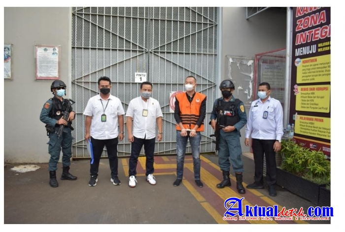 Perusak Hutan Konservasi Tahura Bukit Mangkol V Alias A Dijerujikan Di Rutan Salemba Jakarta