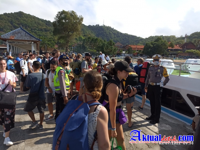 Didominasi WNI, Gabungan Polsek Padangbai Pantau Aktivitas Giat Penyebrangan Fast Boat