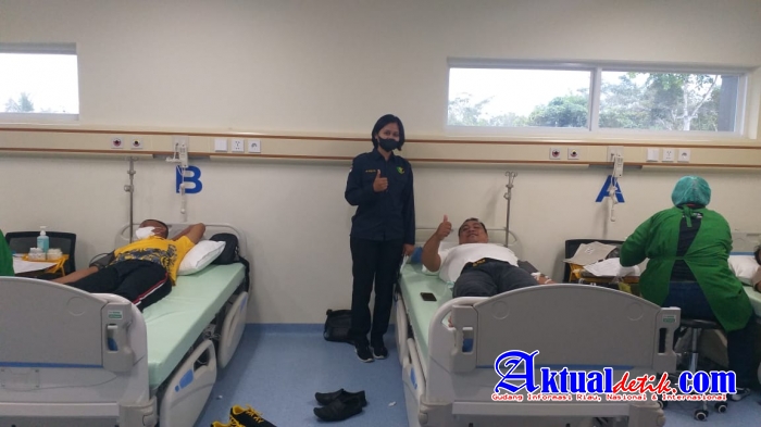 Polres Gianyar Bekerjasama Dengan Kenak Medika Ubud, Melaksanakan Donor Darah Dalam Rangka HUT PMI
