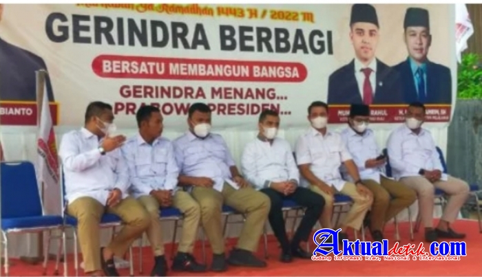 DPC GERINDRA Kabupaten Pelalawan Adakan Pembagian Sembako Kepada Anak Yatim