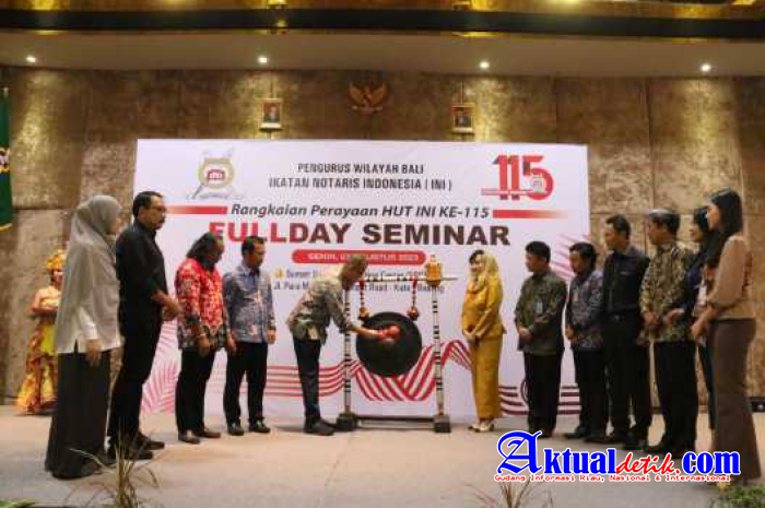 Dirjen AHU Buka Secara Resmi Seminar Nasional Peringatan HUT INI ke-115