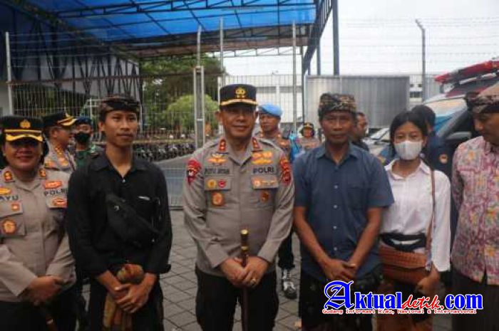 Kapolda Bali Menjemput Kepulangan Jenasah Korban Gempa Turki