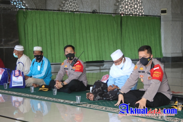 Kapolres Karangasem Didampingi Wakapolres dan PJU Melaksanakan Silahturahim dengan Tokoh Agama