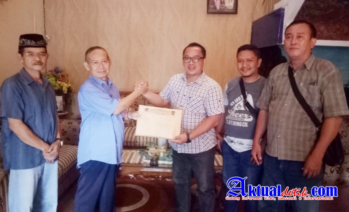 Ketum AWPI Serahkan SK Kepengurusan DPC AWPI Kota Semarang