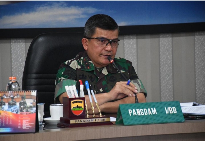 Pangdam 1 BB Senjata adalah isteri pertama bagi prajurit.