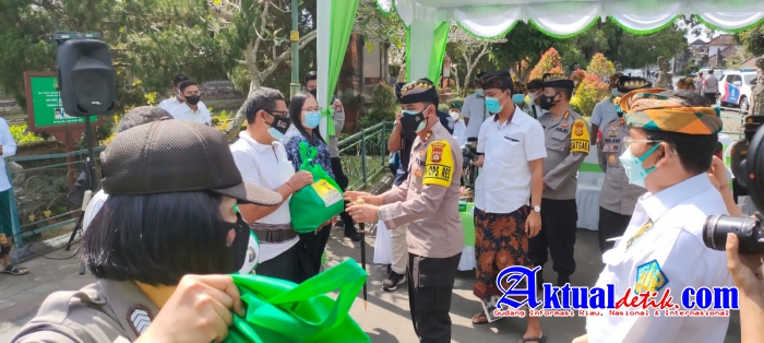 Kapolres Badung Dampingi Kapolda Bali Dalam Kunjungan Kerja di Pura Taman Ayun Mengwi