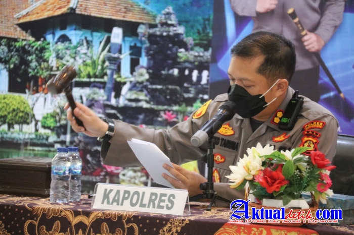 Kapolres Karangasem Membuka Secara Resmi Lat Pra Ops Patuh Agung - 2022
