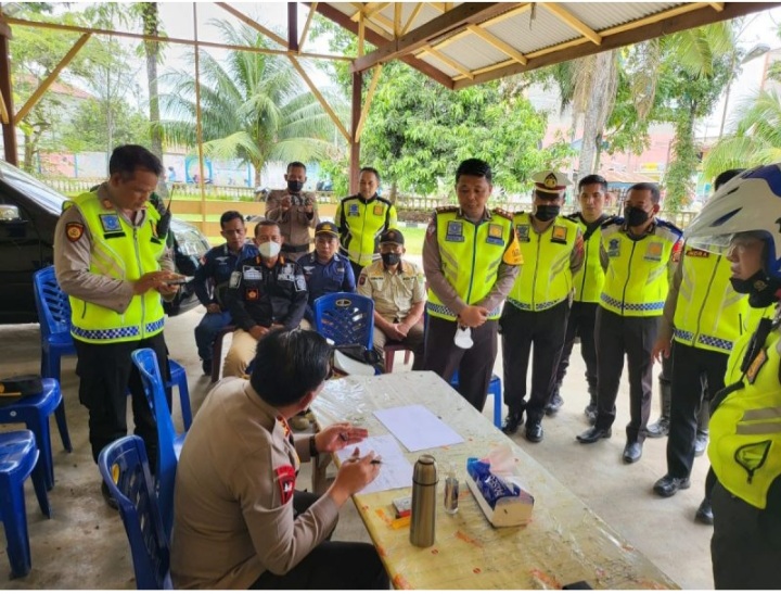One Way dan Pengalihan arus Balik Berjalan Lancar, Kapoldasu Tinjau Langsung Jalinsum Labuhan batu