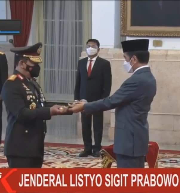 Presiden Jokowi Hari Ini Melantik Kapolri Yang Baru Komjen.Pol Listyo Sigit Prabowo