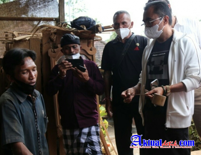 Wabup Edi Kunjungi Para Petani dan Pelaku UMKM dI Desa Mundeh, Selbar