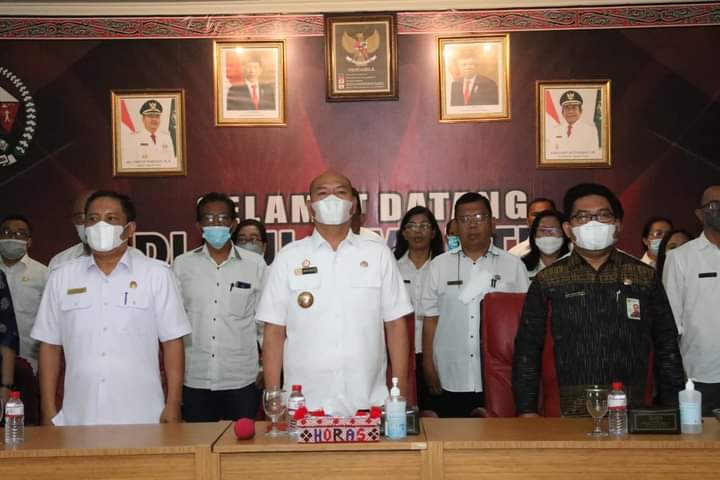 Bupati Taput Ingatkan Seluruh PNS jadi Pelopor Membangun Bona Pasogit Sesuai Fungsi dan Tugas