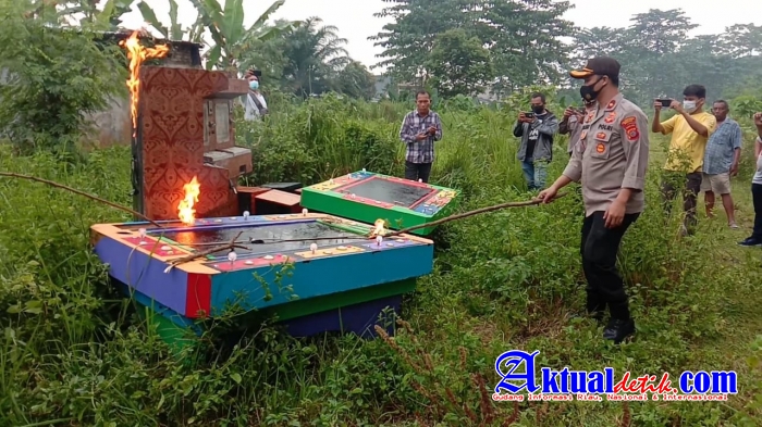 Kapolsek Sunggal Pimpin Pemusnahan Barang Temuan