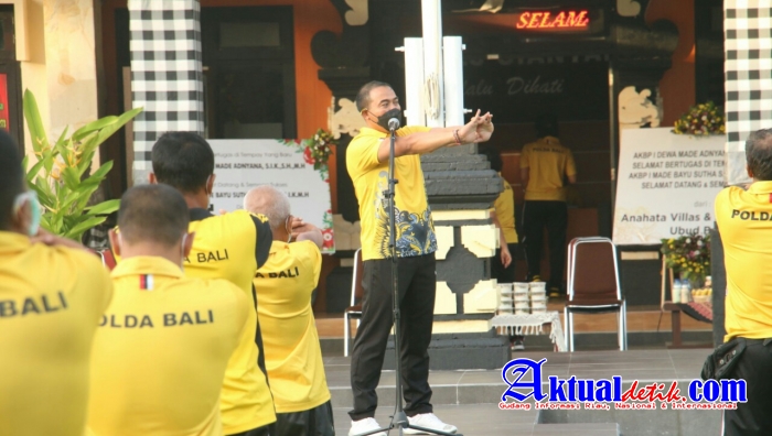 Jaga Imunitas, Kapolres Gianyar Pimpin Apel Olahraga Pagi