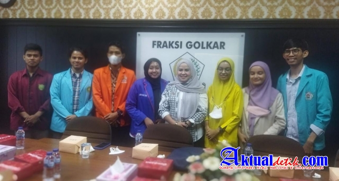 Anggota DPRD Pekanbaru, Ida Yulita Susanti, Sambut Baik BEM Riau di Ruang Fraksi