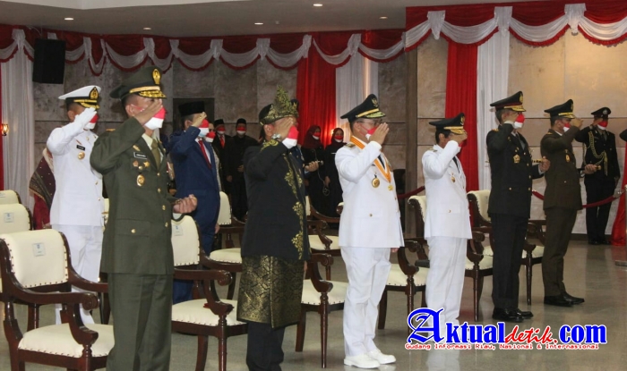 Danrem 045/Gaya Beserta Prajurit Ikuti Upacara HUT Kemerdekaan RI Ke-76 di Babel