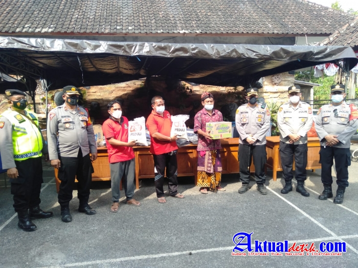 Kapolda Bali Bersama PJU Polda Bali, Kunjungi Warga Korban Bencana Alam Pasca Terjadinya Gempa Bumi