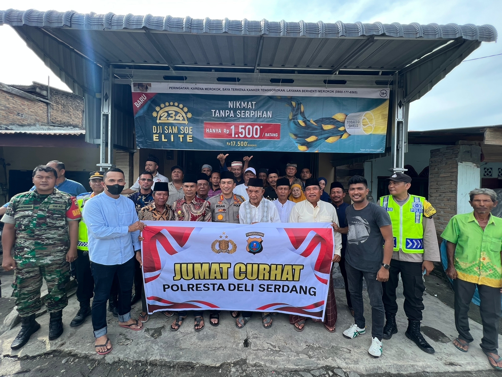 Kapolresta Deli Serdang Mendengarkan Keluhan Warga Masyarakatnya Dijumat Curhat