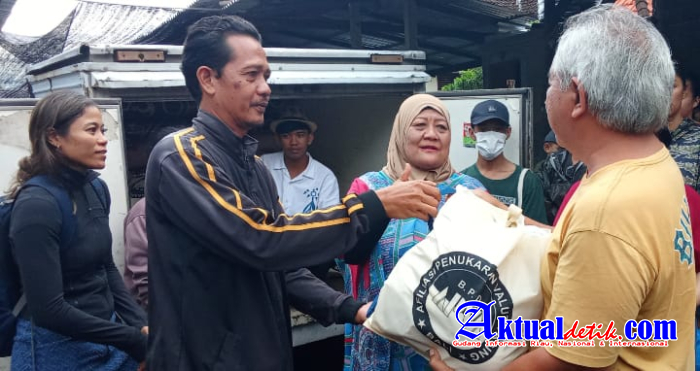 Bentuk Kepedulian, APVA & Boardriders Bali Salurkan Bantuan Pada Masyarakat Terdampak Bencana Alam