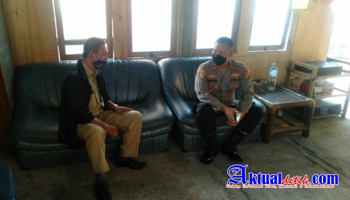 Minimalisir Penyebaran Covid-19, Kapolsek Gianyar sambangi Kepala Pasar