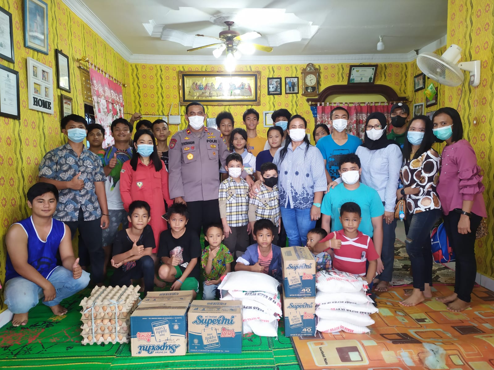 Peduli Anak Yatim Piatu, Kasat Samapta Polrestabes Medan Bagi Di Panti Asuhan Jembatan kasih setia