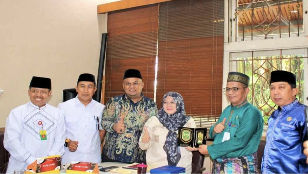 Bupati Siak Temui DLHK Riau, Bangun Sinergi Atasi Konflik Lahan dan Pembangunan Kampung