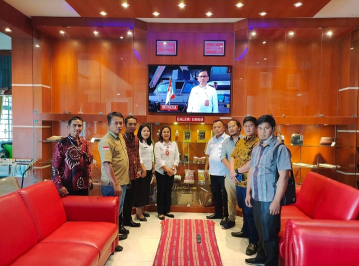 Burju Simatupang ST dan Universitas Batuta Audiensi Bersama Bupati Taput