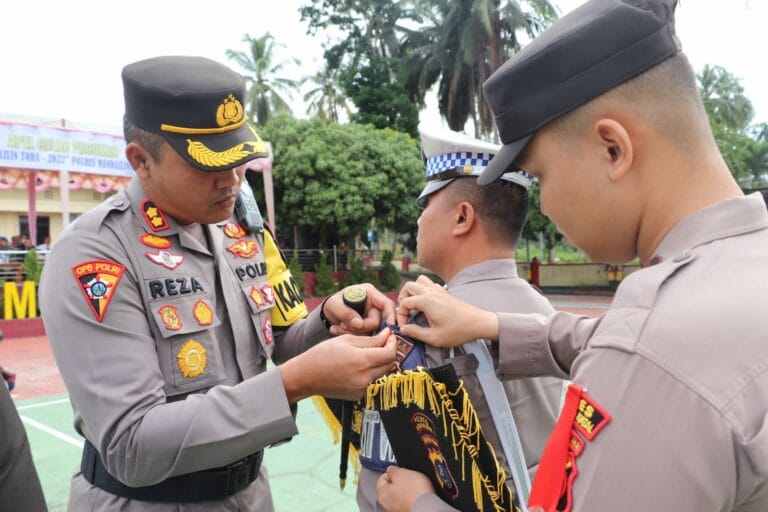 Polres Madina Laksanakan Gelar Pasukan OPS Lilin Toba Tahun 2022 Dalam Rangka Pengamanan Nataru