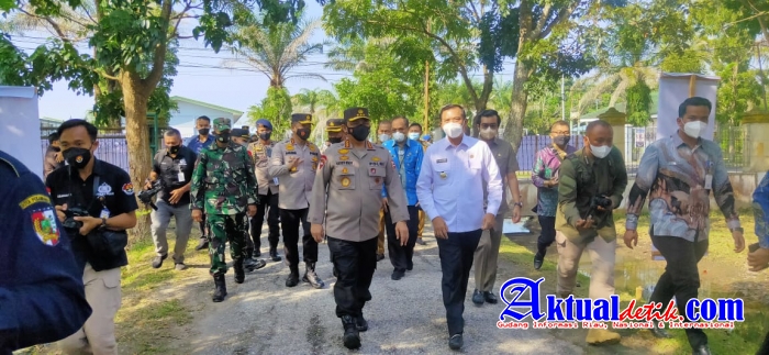 Kunjungan Kerja Wakapolri ke Riau Untuk Memastikan PPKM dan Kesiap Siagaan Pencegahan Karlahut