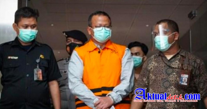 Menteri Perikanan Pengganti Susi Resmi Pakai Rompi Oranye Ala KPK