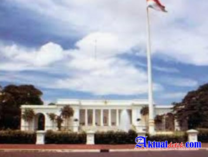 Hari ini BEM Bakal Kepung Istana, Presiden ke Kalimantan