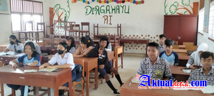 Rosita Damanik Tidak Pernah Masuk Kantor Tepat Waktu