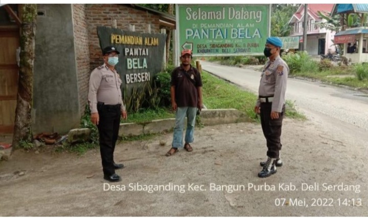 Personil Polsek Bangun Purba, Sosialisasikan Prokes Kepada masyarakat di Tempat Wisata