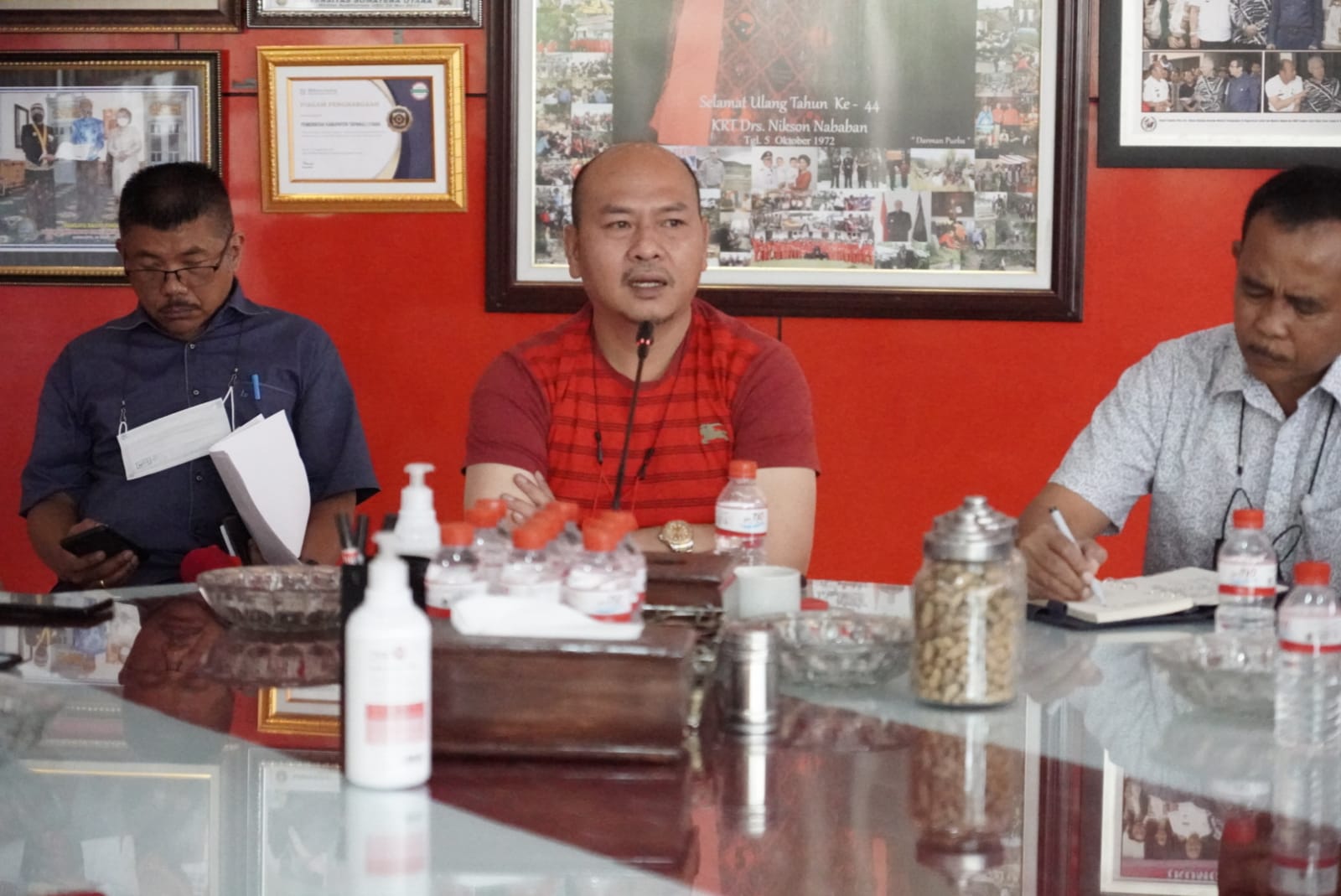 Bupati Tapanuli Utara Melaksanakan Diskusi Terbuka Bersama Aliansi Masyarakat Adat Nusantara (AMAN)