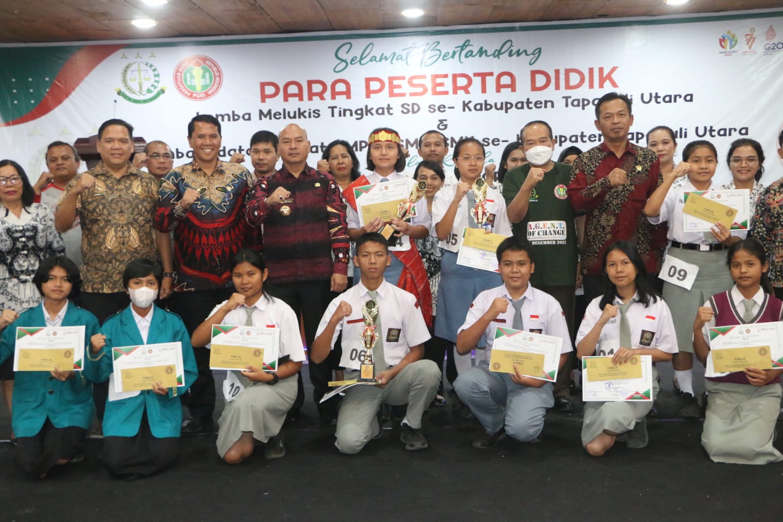 Bupati Taput Drs Nikson Nababan, M.Si Beri Kuliah Umum dalam Acara Hut PGRI Dan Hakordia