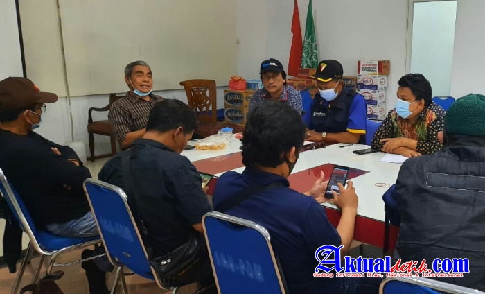 LPB Muhammadiyah Semarang Bagikan 15.000 Nasi Bungkus Pada Warga Terdampak "Bansor"