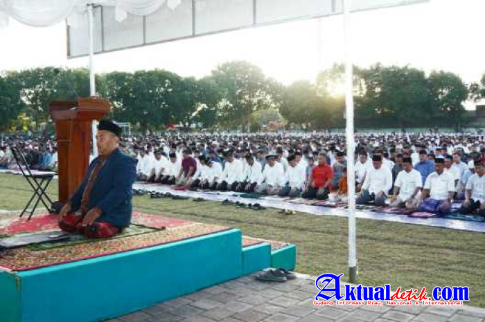 Shalat Idul Adha 1444 H/2023 M Masyarakat Bersama Pejabat Kodam & Korem 163/Wsa