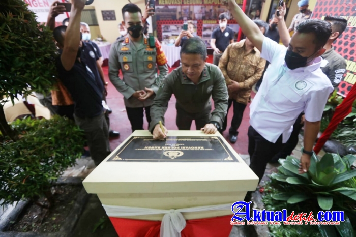 Kapolda Riau Adakan Temu Kangen dengan Mantan Anggotanya di Mapolsek Bawen 