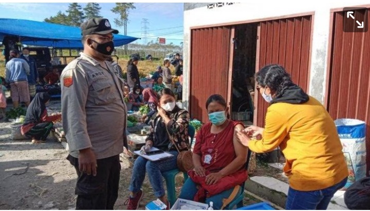 Polres Samosir dan Polsek Jajaran Fokus Vaksinasi Sebelum Ramadan Tiba