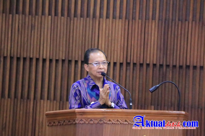 Pengarahan Gubernur Bali Wayan Koster Dalam Pasamuhan Agung II Majelis Desa Adat Bali