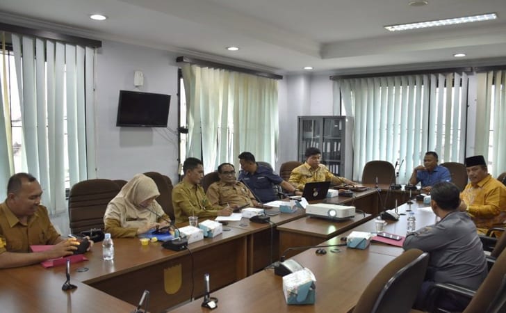 Komisi III DPRD Kota Pekanbaru Hearing Bersama Dinas Pendidikan