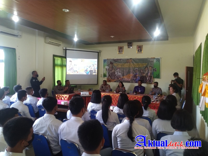 Polres Klungkung Sosialisasikan Penerimaan Tamtama Polri Gel I T.A. 2022