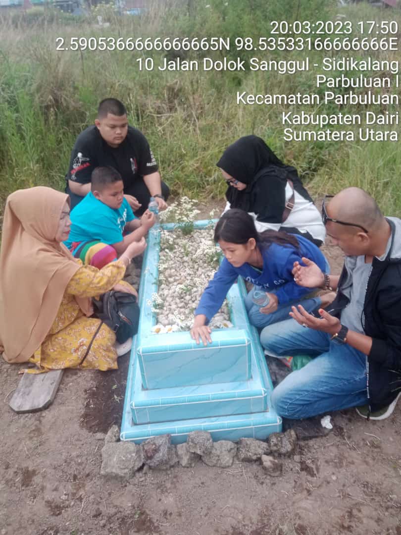 Dihari Ulang TahunNya Yang Ke 40 Ketum MPSU Mulya Koto Ziarah Ke Makam Ananda Tercinta